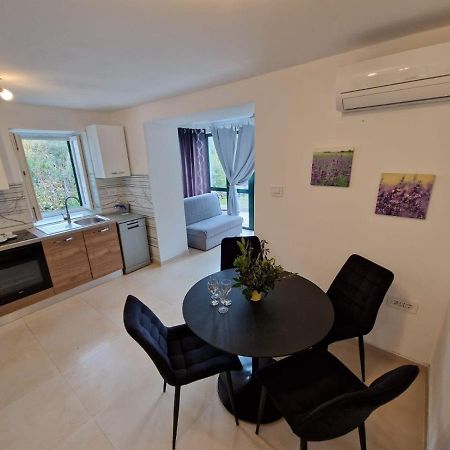 Lavanda Apartman 1 Крес Екстериор снимка